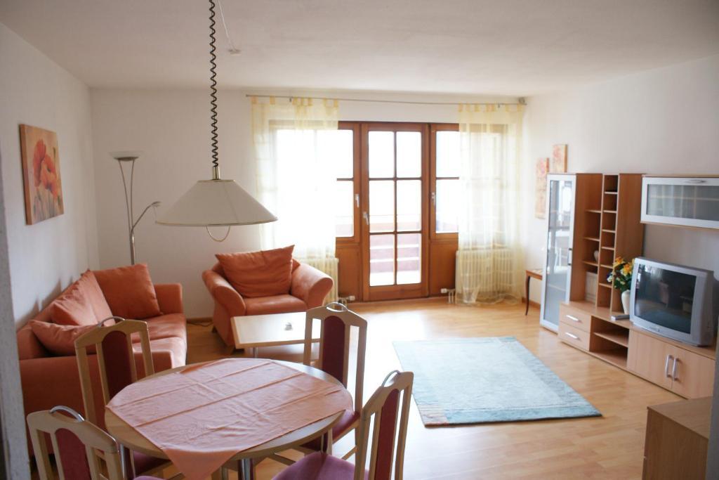 Appartements Am Park باد كروزنغن الغرفة الصورة